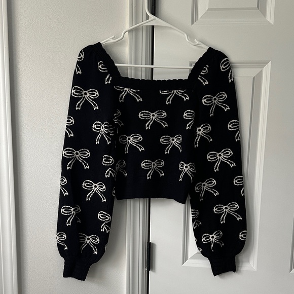 Sweater - Picture 2 of 5